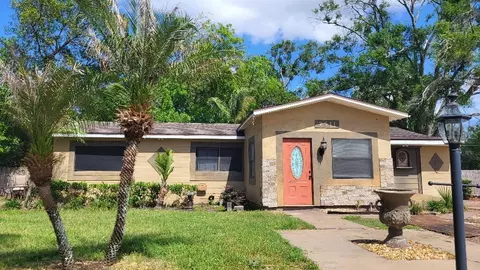 2511 Clairmont Ave, Sanford, FL 32773