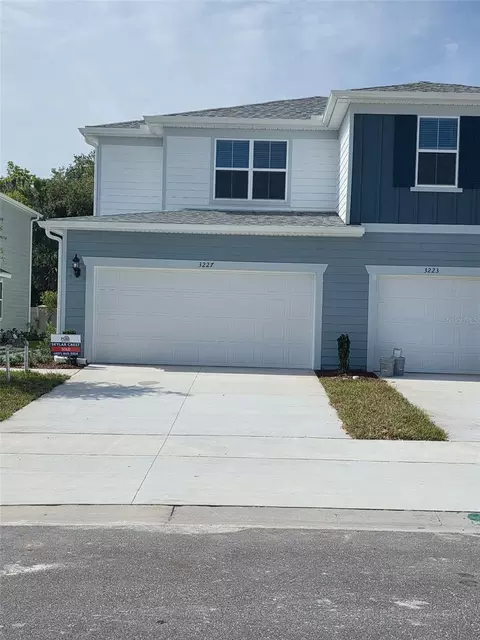 3227 Canyon Bay Pt, Sanford, FL 32773