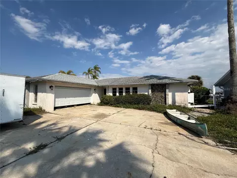 5540 Leeward Ln, New Port Richey, FL 34652