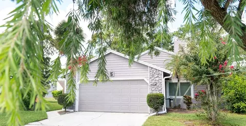 5 Skimmer Cir, Daytona Beach, FL 32119