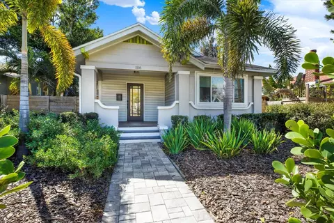 1118 22nd Ave N, Saint Petersburg, FL 33704