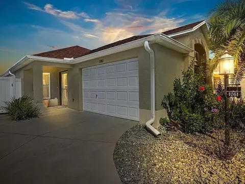 1061 Carver Ct, The Villages, FL 32163