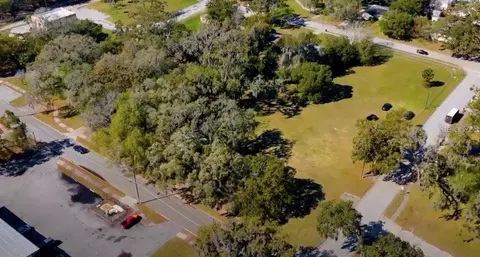 220 S Highland Ave, Apopka, FL 32703