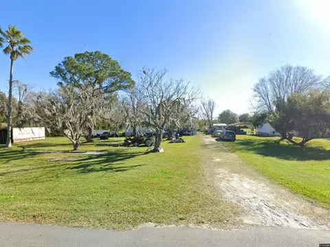 2004 Dawn Heights Dr, Lakeland, FL 33801