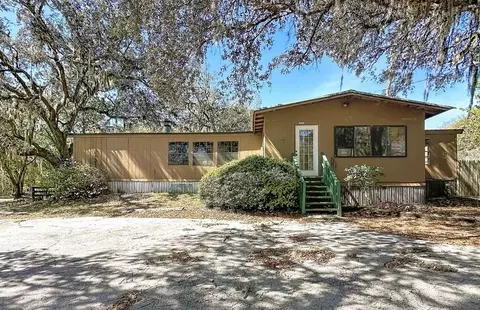 1375 State Road 100, Melrose, FL 32666