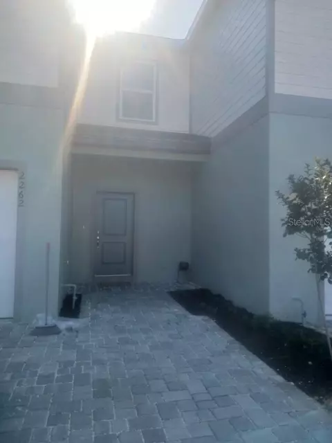 2262 Red Pine Ct, Eustis, FL 32736