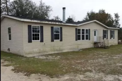 335 Shady Ln, Orange City, FL 32763