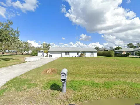 2103 162nd St E, Bradenton, FL 34211