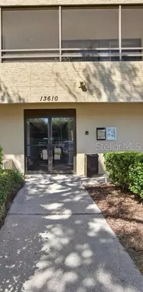 13610 S Village Dr #4106, Tampa, FL 33618