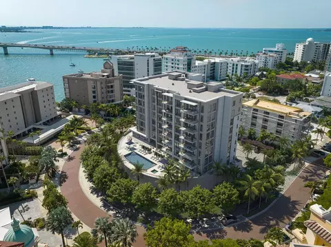 325 Golden Gate Pt #501, Sarasota, FL 34236