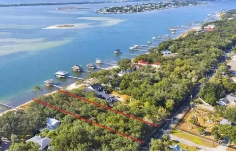 14395 Innerarity Point Rd, Pensacola, FL 32507