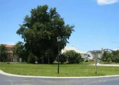 6002 Kipps Colony Dr E, Gulfport, FL 33707