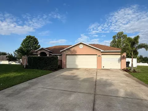 8262 Westmont Terrace Dr, Lakeland, FL 33810