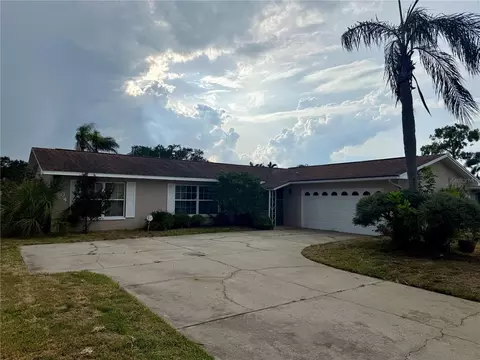 2004 Tanglewood Way NE, Saint Petersburg, FL 33702