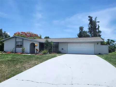 146 Caddy Rd, Rotonda West, FL 33947