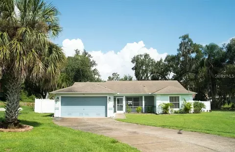24 Orange Blossom Trl, Yalaha, FL 34797