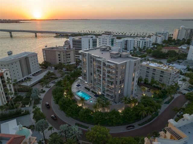 325 Golden Gate Pt #502, Sarasota, FL 34236