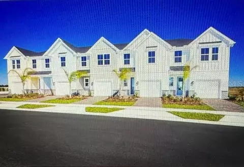 1223 Pineywood Field Dr, Davenport, FL 33837