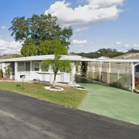 128 Holiday Ln, Auburndale, FL 33823