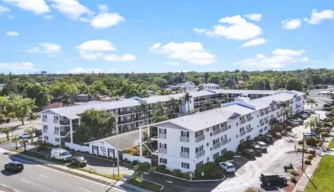 4050 4th St N #324, Saint Petersburg, FL 33703