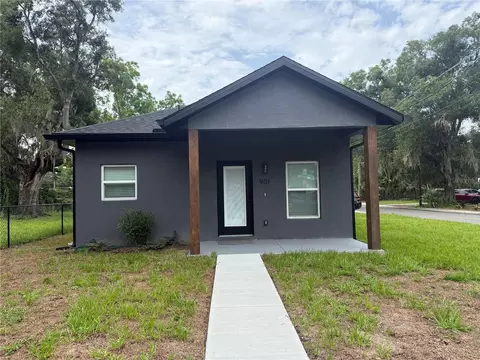 901 E Warren St, Plant City, FL 33563