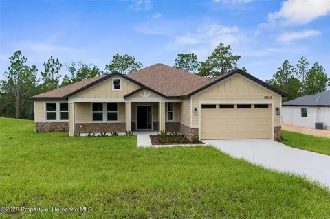 15204 Mount Sparrow Rd, Weeki Wachee, FL 34614