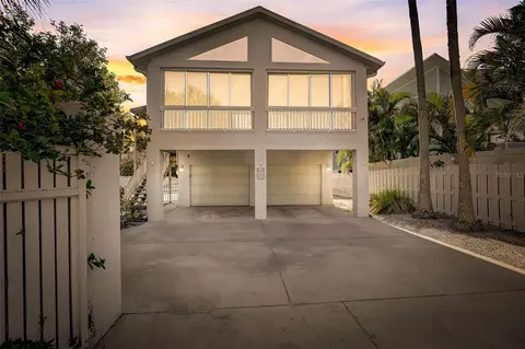 6911 Point Of Rocks Rd, Sarasota, FL 34242