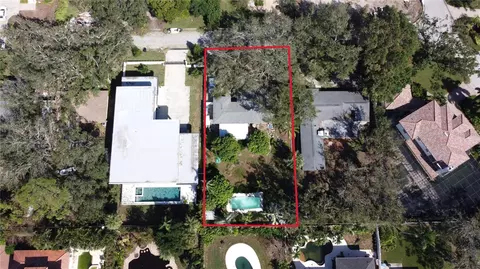 116 Laredo Way NE, Saint Petersburg, FL 33704