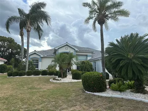 1136 Signature Dr, Sun City Center, FL 33573