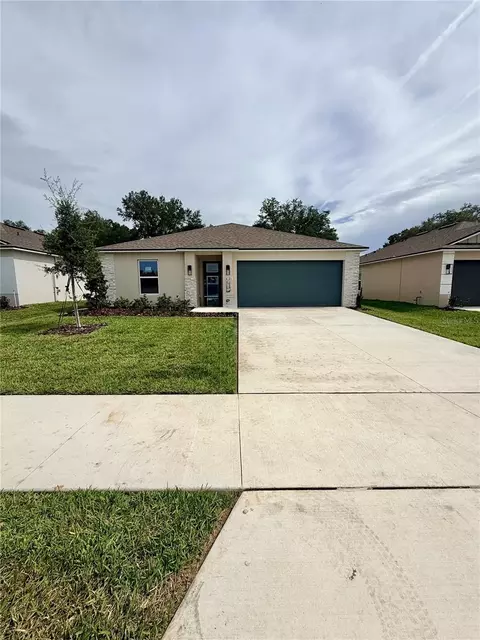 227 Skyfield Ct, Lady Lake, FL 32159
