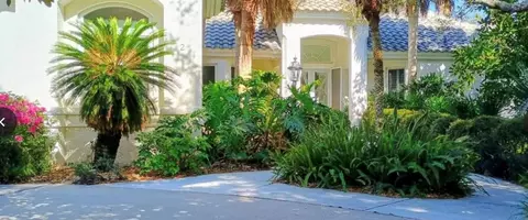 2 Avenue Monet, Palm Coast, FL 32137