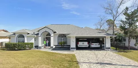 17 Cheyenne Ct, Palm Coast, FL 32137