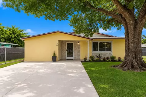 736 NW 8th Ave, Florida City, FL 33034
