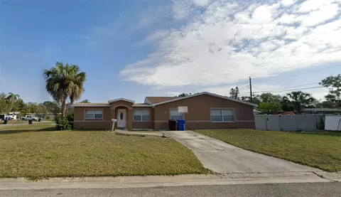 3235 72nd St N, Saint Petersburg, FL 33710