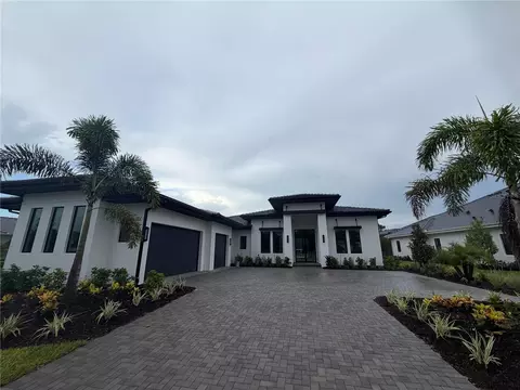 121 Blue Mist Way, Sarasota, FL 34240