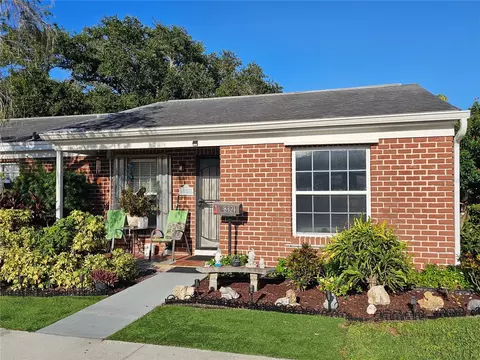 8321 9th Way N, Saint Petersburg, FL 33702