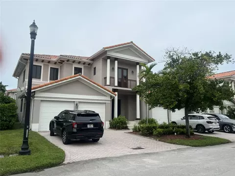 7965 SW 195th St, Cutler Bay, FL 33157