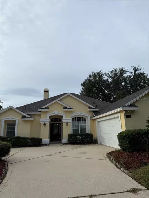 587 Oakmont Dr, Orange Park, FL 32073