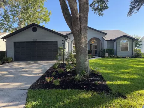 26029 Oakmount Dr, Leesburg, FL 34748