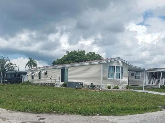 2327 Prestige Dr, Holiday, FL 34690