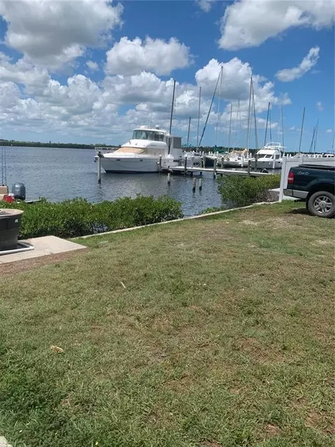 3326 W Shell Point Rd, Ruskin, FL 33570 photo 1