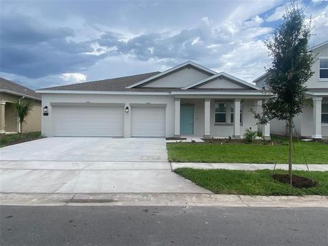 221 Pineywoods St, Saint Cloud, FL 34772 photo 1