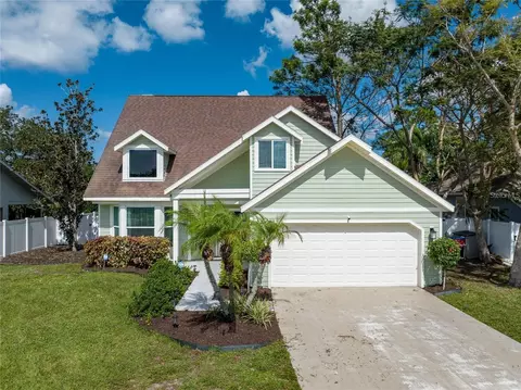 2817 River Pines Way, Sarasota, FL 34231