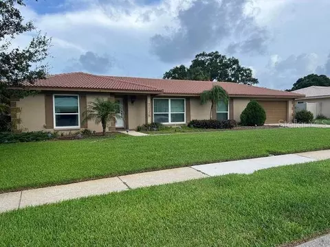 7128 119th St, Seminole, FL 33772