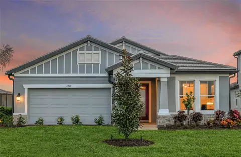 4719 Winsome Way, Lakewood Ranch, FL 34211