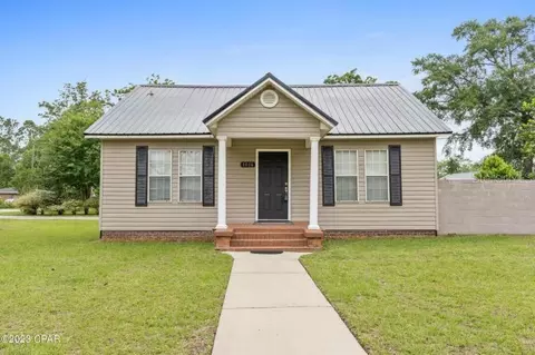 1016 10th Ave, Graceville, FL 32440