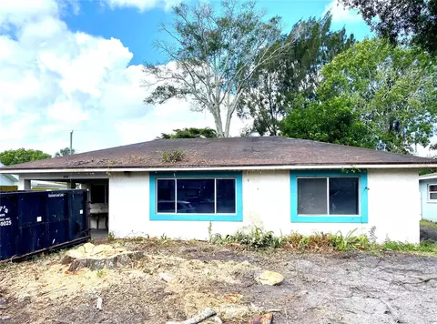 206 43rd St W, Bradenton, FL 34209