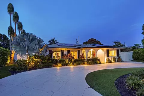 723 Jaeger Dr, Delray Beach, FL 33444