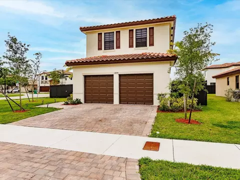 11874 SW 234 St, Princeton, FL 33032