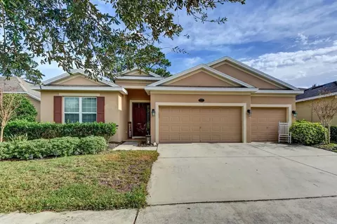 235 Laurel Point Ct, Deland, FL 32724